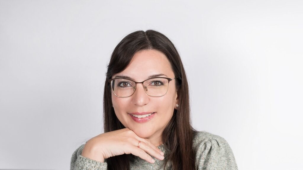 La escritora tinerfeña Cristina Arvelo, autora de la novela de viajes ¿Y si renuncio?