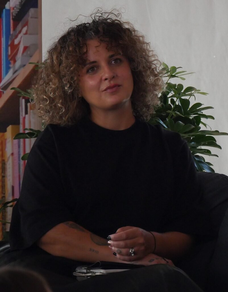 Retrato de Alicia Kennedy